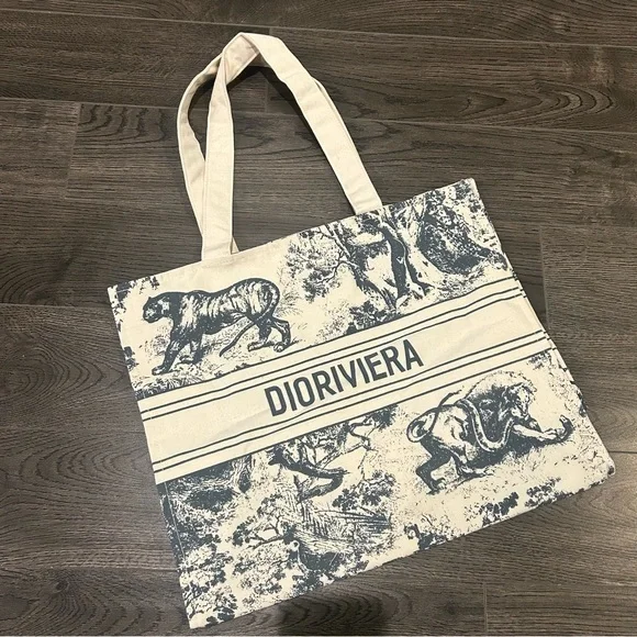 Dior Tiger Tote Bag - Picture 4 of 8